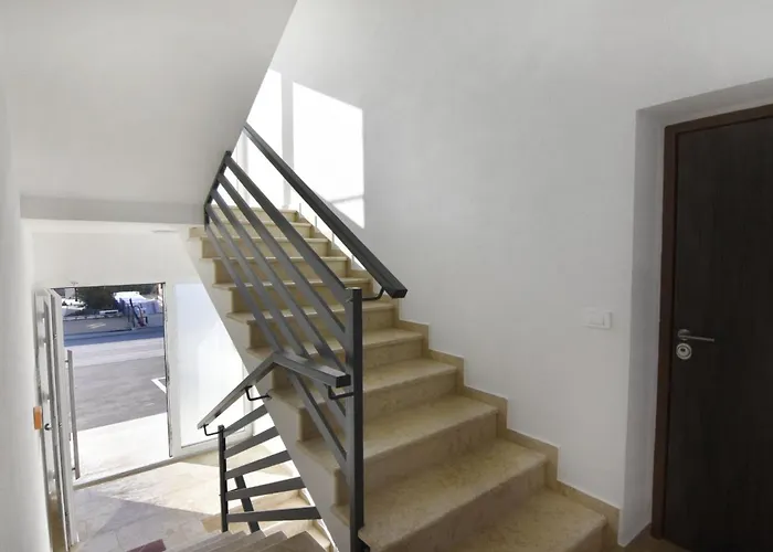 아파트 Modern Near Kanegra *